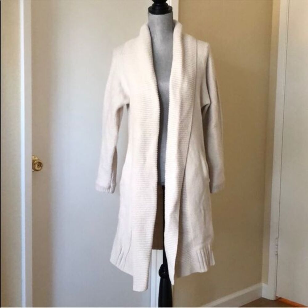 GapโIvoryโKnitย Cardigan